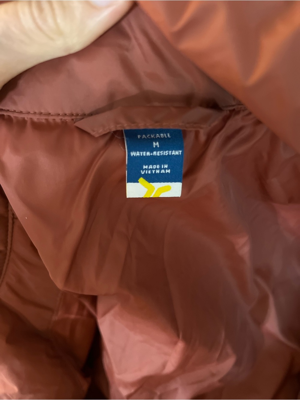 NWT Old Navy Women's Quilted Puffer Jacket in Rust - Picture 6 of 7